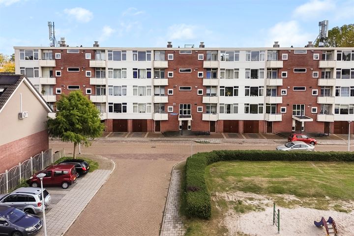 View photo 23 of Jacob van Ruysdaelstraat 88