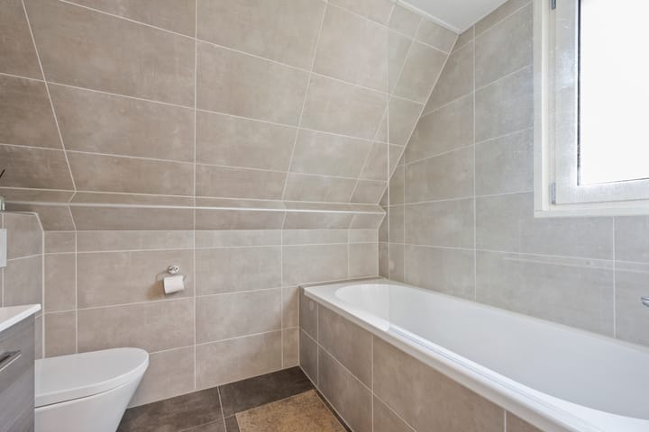 Photo 25 of Boterbloem 10