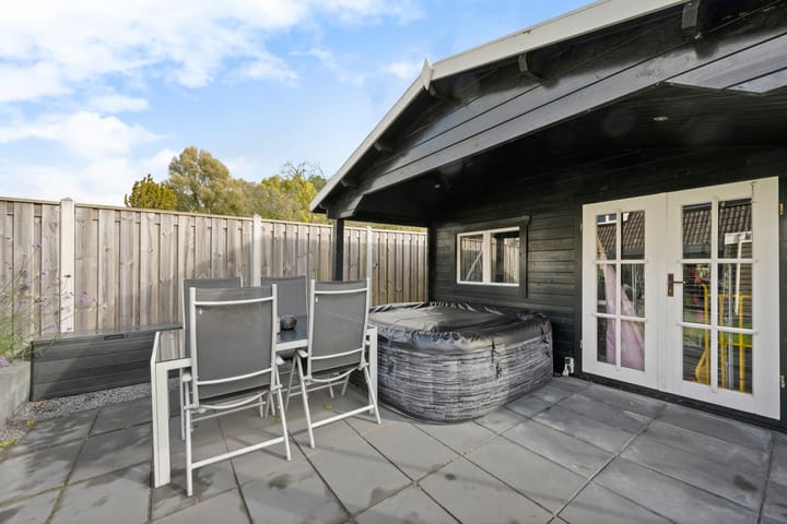 Photo 32 of Boterbloem 10