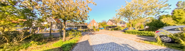 Bekijk 360° foto van Tuin van Zuideruitweg 1