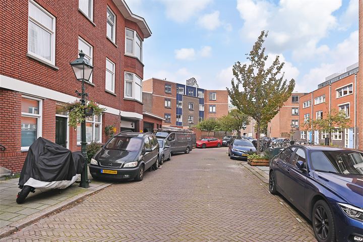 View photo 40 of Van den Boschstraat 231