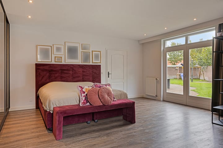 Photo 31 of Sint Annastraat 3