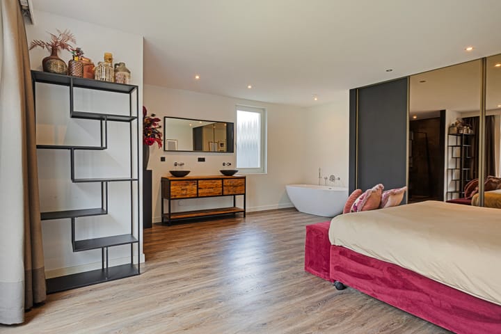 Photo 32 of Sint Annastraat 3