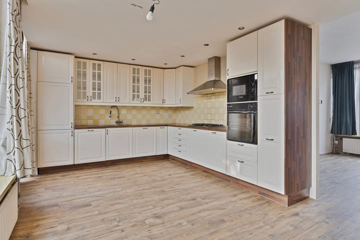 Foto 10 van Bruno Renardstraat 12