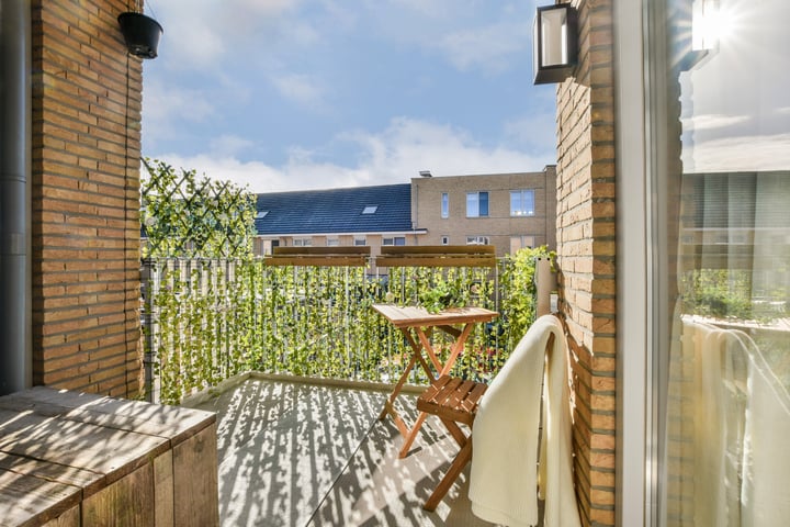 Bekijk foto 16 van Plantenkasstraat 34