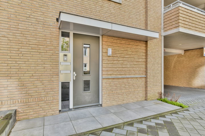 Bekijk foto 32 van Plantenkasstraat 34