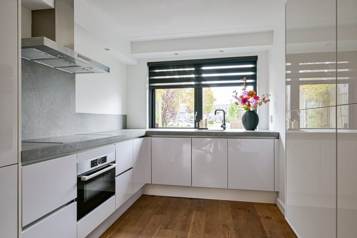 Foto 3 van Stella Agsteribbeland 11