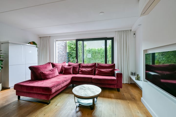 Foto 8 van Stella Agsteribbeland 11