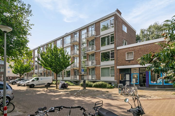 Foto 2 van Newtonplein 77