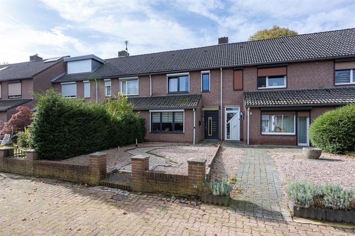 Bekijk foto 1 van Pierre Zeijenstraat 7