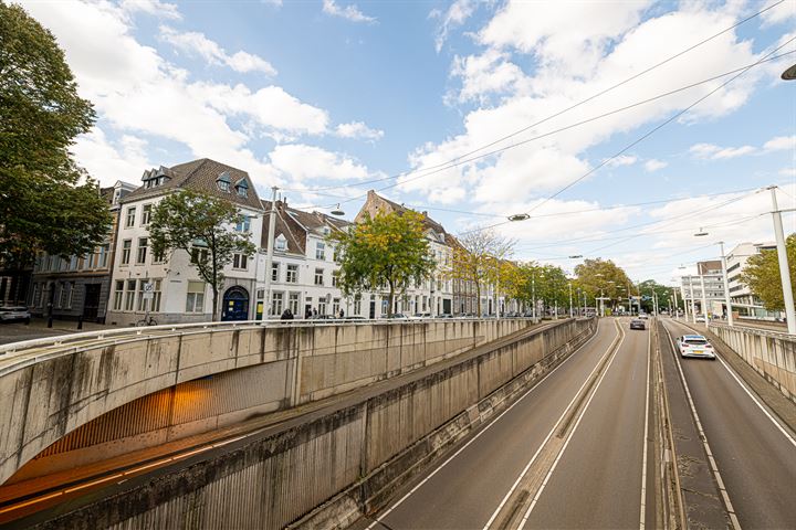 Bekijk foto 44 van van Hasseltkade 14-C