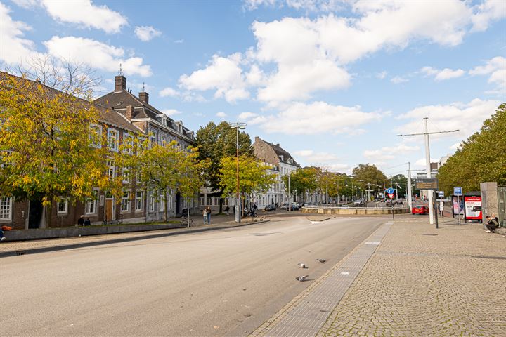 Bekijk foto 47 van van Hasseltkade 14-C