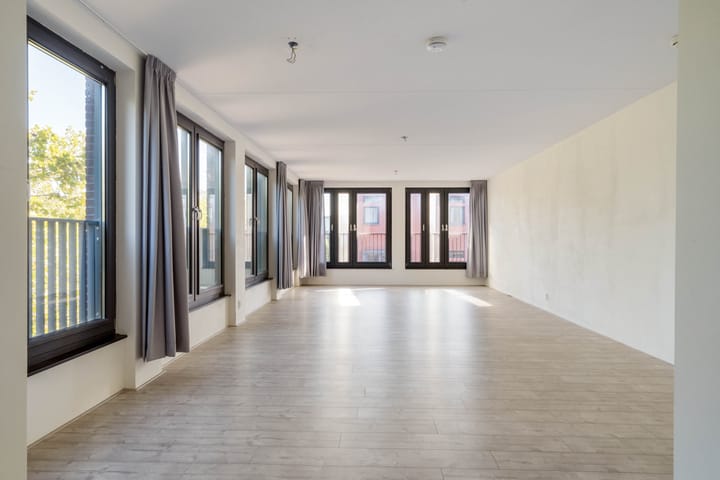 Foto 6 van Menno van Coehoornstraat 87