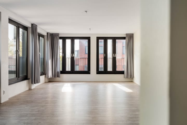 Foto 8 van Menno van Coehoornstraat 87