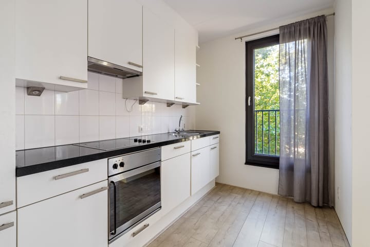 Foto 13 van Menno van Coehoornstraat 87