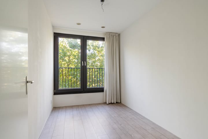 Foto 23 van Menno van Coehoornstraat 87