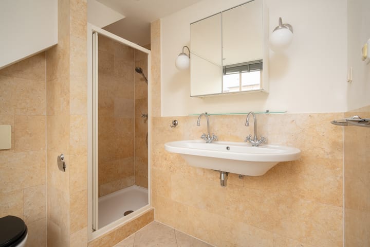 Photo 25 of Willemstraat 89-B