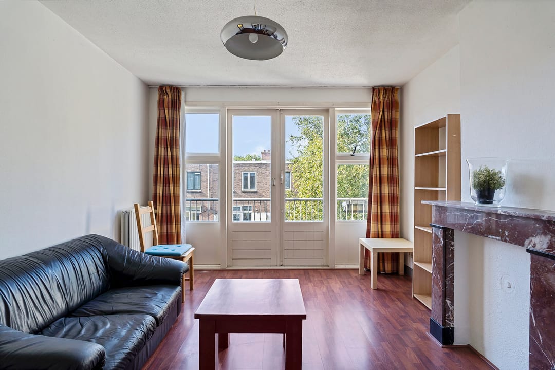 Photo 2 of Hugo de Grootstraat 304