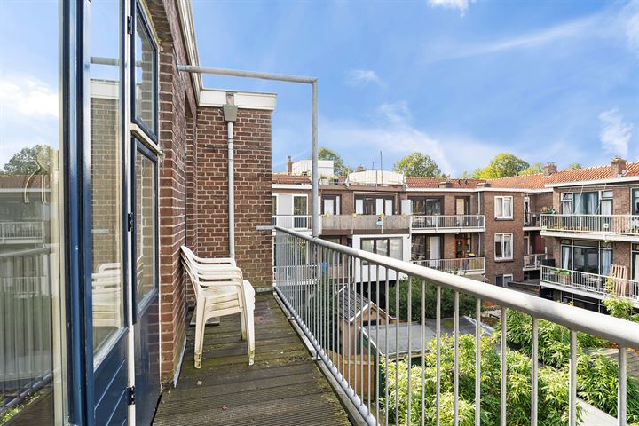 View photo 4 of Hugo de Grootstraat 304