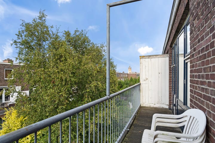 Photo 22 of Hugo de Grootstraat 304