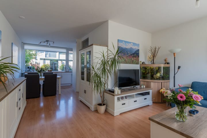 Foto 2 van Mr.J.C.Bührmannlaan 50