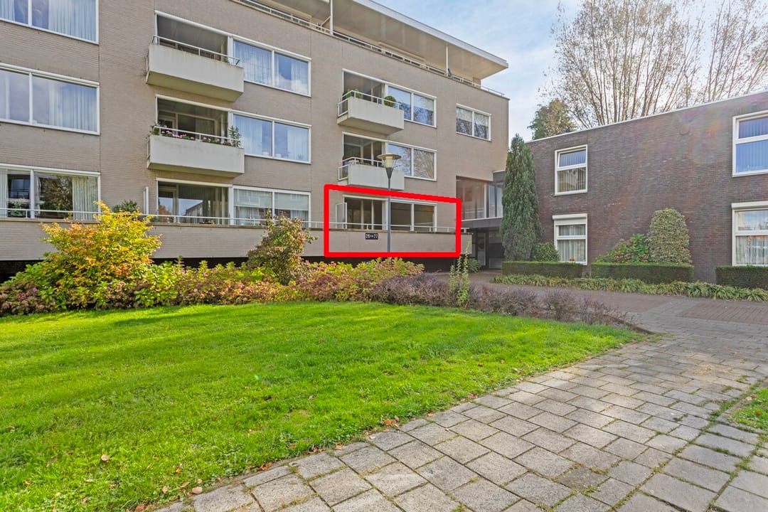 Foto 1 van Anna van Burenstraat 41