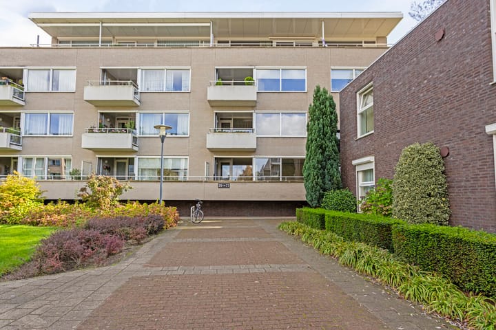 Foto 4 van Anna van Burenstraat 41