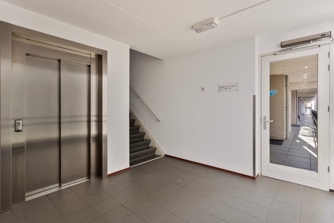 Foto 7 van Anna van Burenstraat 41