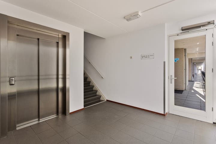 Foto 7 van Anna van Burenstraat 41