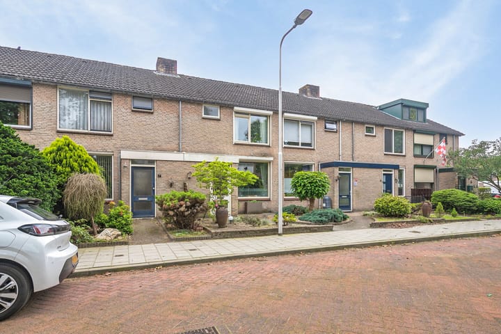 Foto 23 van Baroniestraat 9