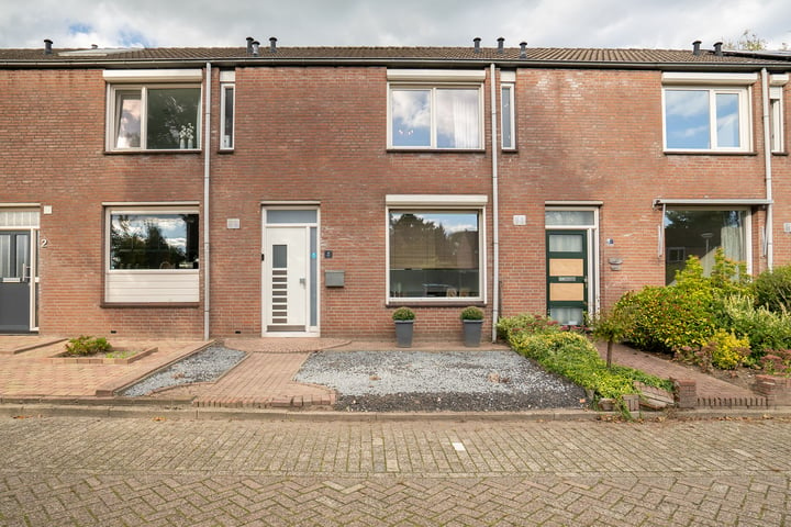 Bekijk foto 1 van Symfoniestraat 3