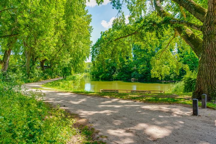 Bekijk foto 23 van Van Bijnkershoeklaan 5