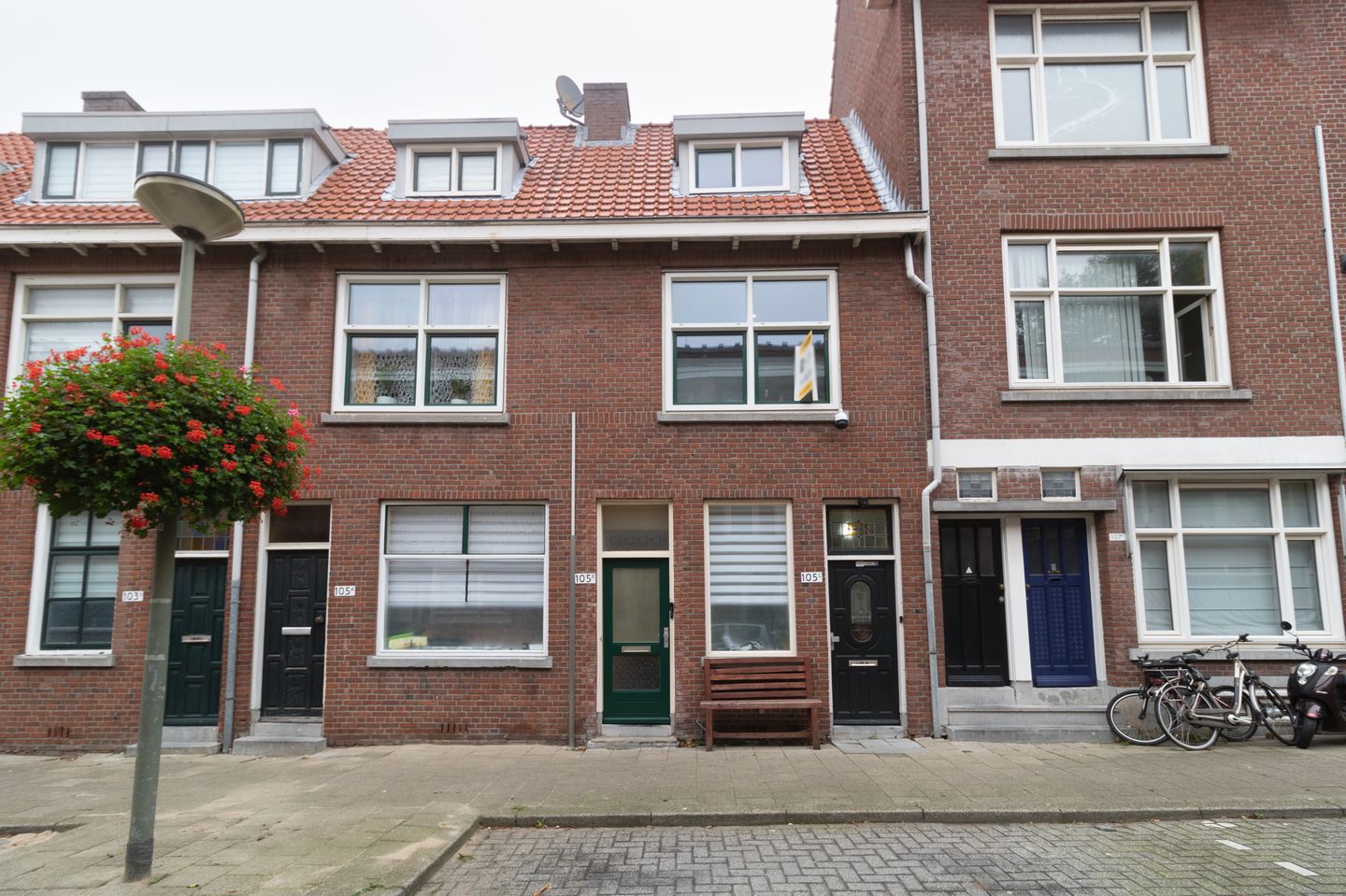 Photo 1 of Lange Singelstraat 105-C