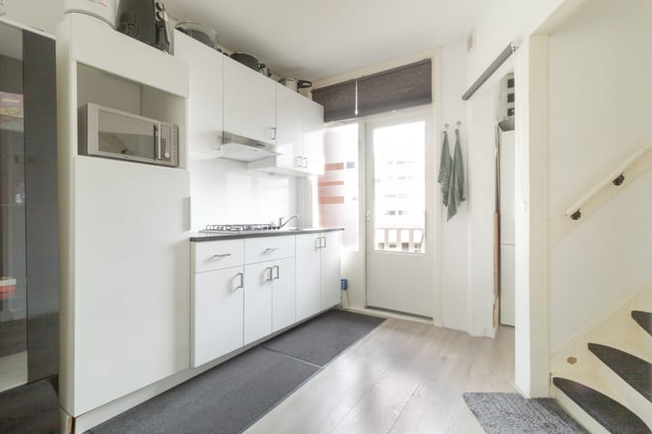 Photo 4 of Lange Singelstraat 105-C