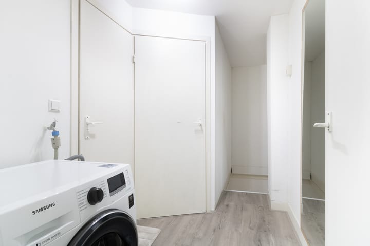 Photo 17 of Lange Singelstraat 105-C