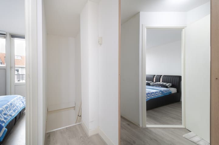 Photo 18 of Lange Singelstraat 105-C