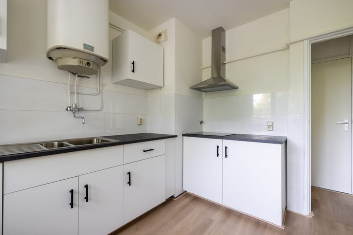 Photo 9 of Cordell Hullplaats 305