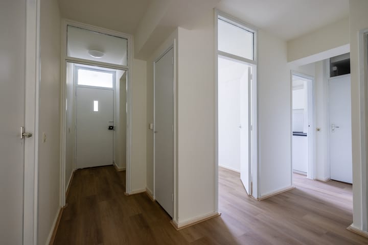 Photo 17 of Cordell Hullplaats 305