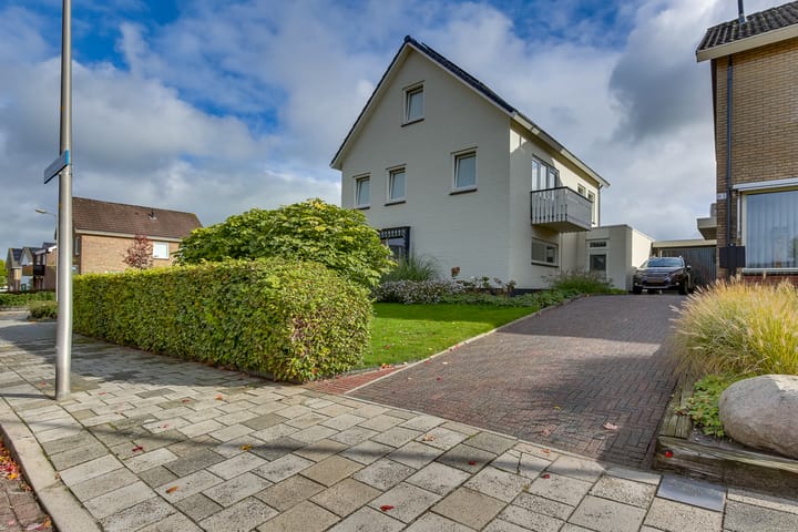 Foto 2 van Jan Luikenstraat 2