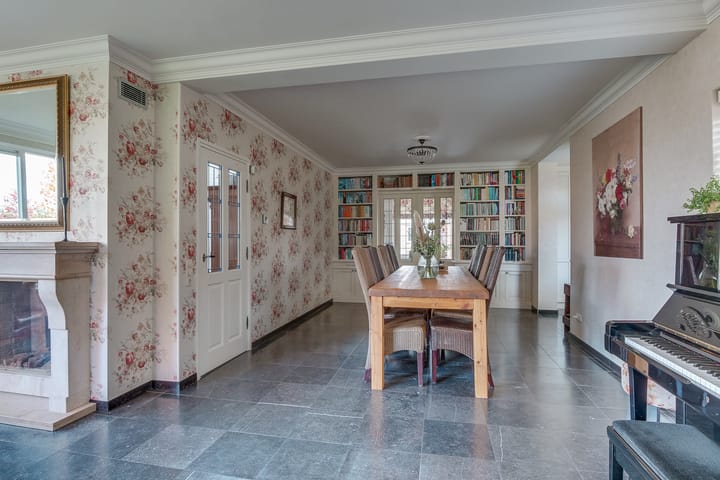 Foto 15 van Jan Luikenstraat 2