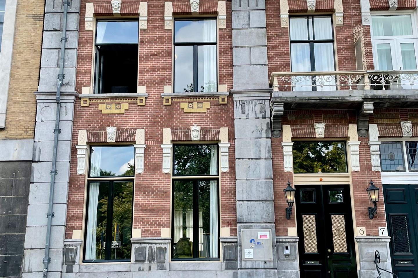 Bekijk foto 1 van Prinsessegracht 6