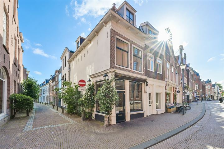 View photo 28 of Zijlstraat 33