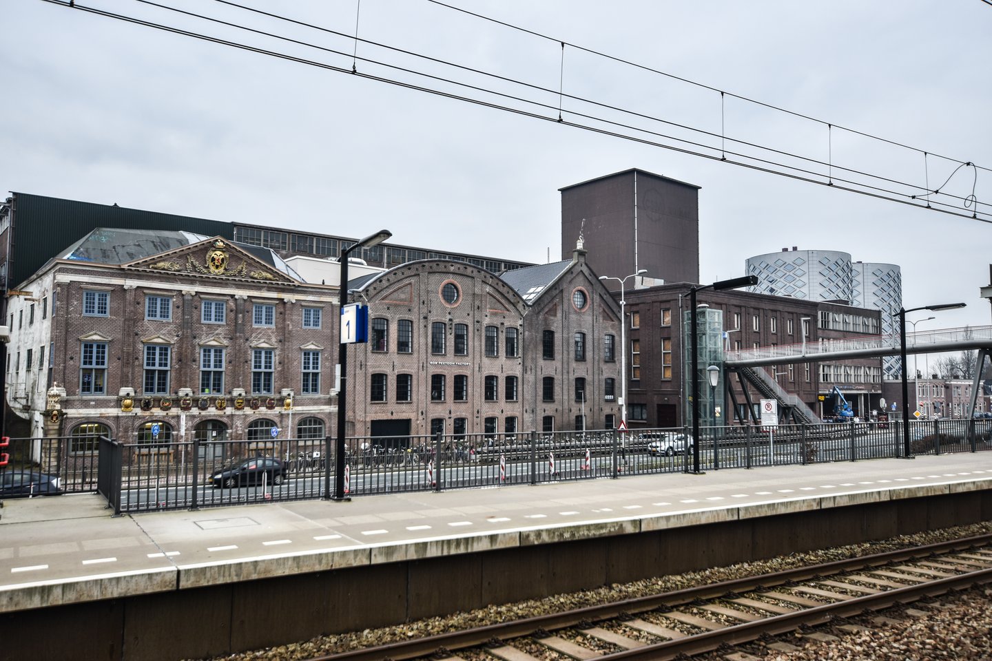 Bekijk foto 3 van Haarlemmerstraatweg 11