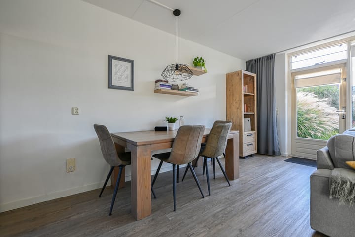 Foto 11 van Heggeroos 27