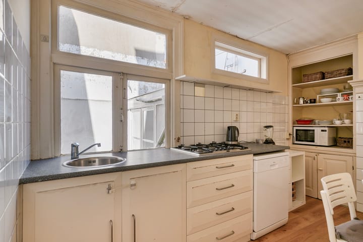 Photo 14 of Denneweg 21