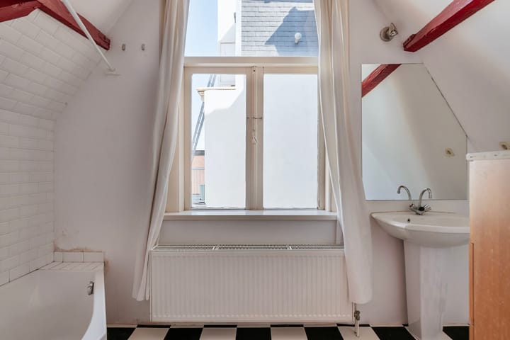 Photo 20 of Denneweg 21