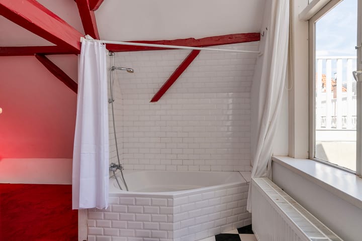 Photo 21 of Denneweg 21