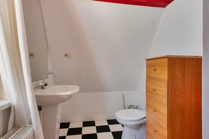 Photo 22 of Denneweg 21