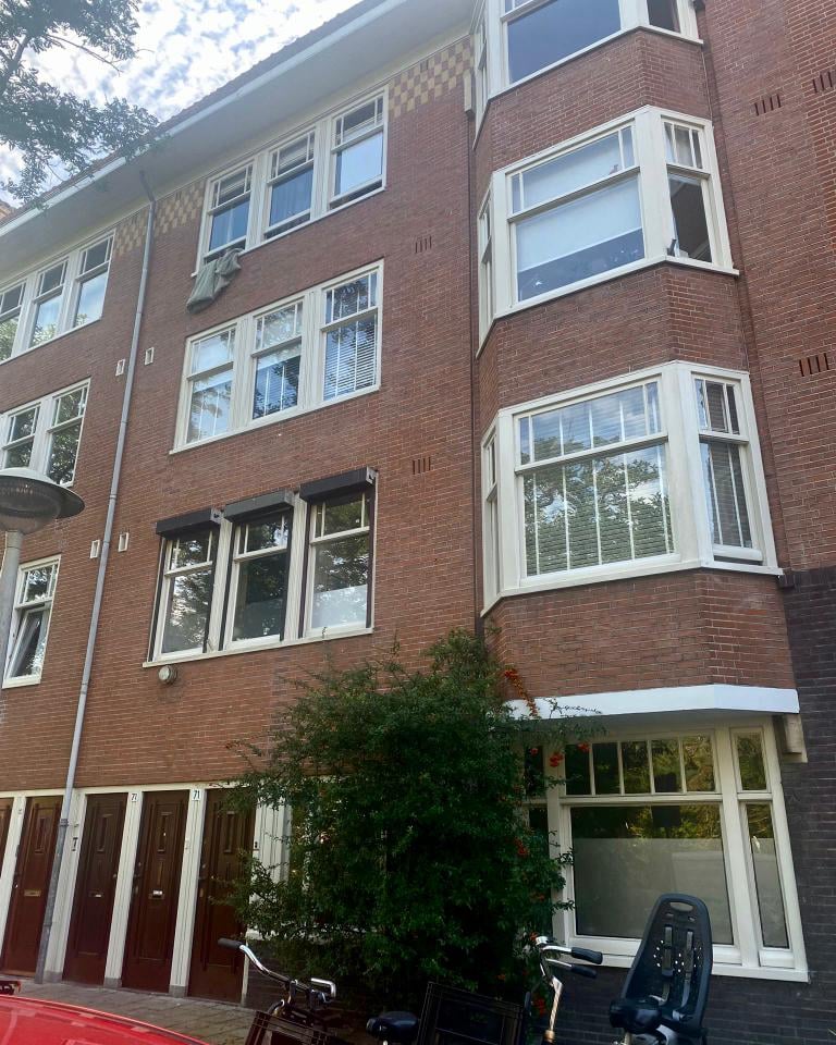 Bekijk foto 2 van Jekerstraat 71-H