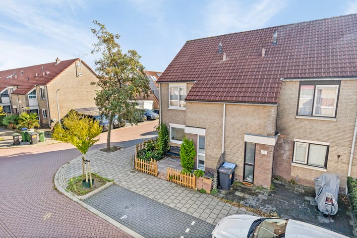 View photo 52 of Bennebroekstraat 71